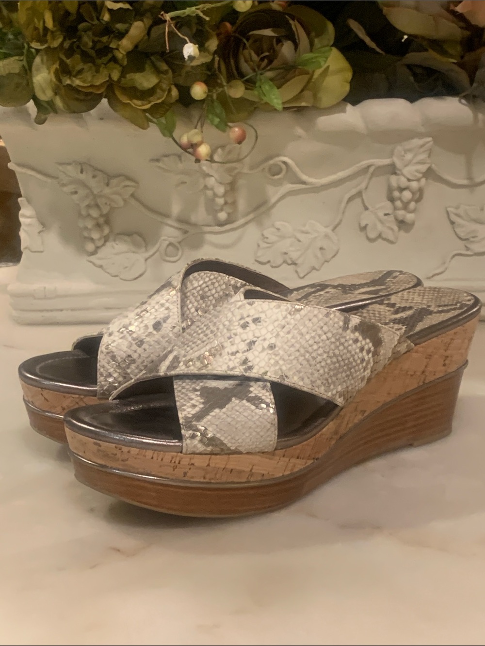 Donald J. Pliner Dani Snakeskin Platform Cork Wedge Sandals Gray/Tan 9.5 M